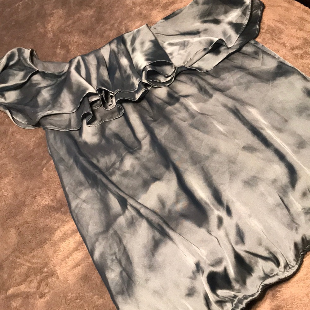 Ruffle top